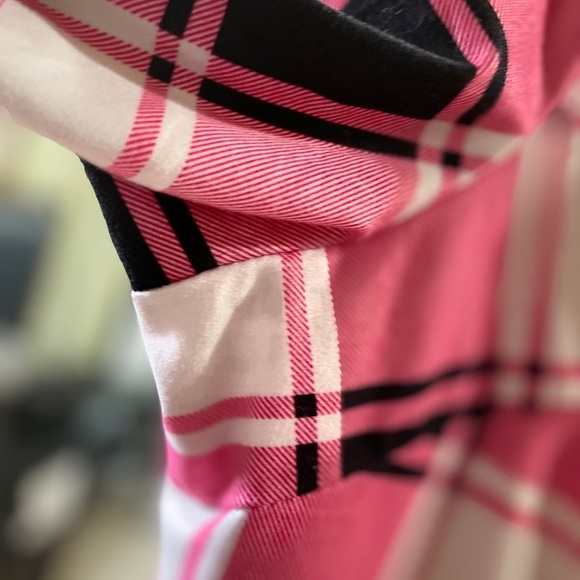 SHEIN Classic Plaid Kids Button-Down Shirt in Red and Black - Picture 6 of 6